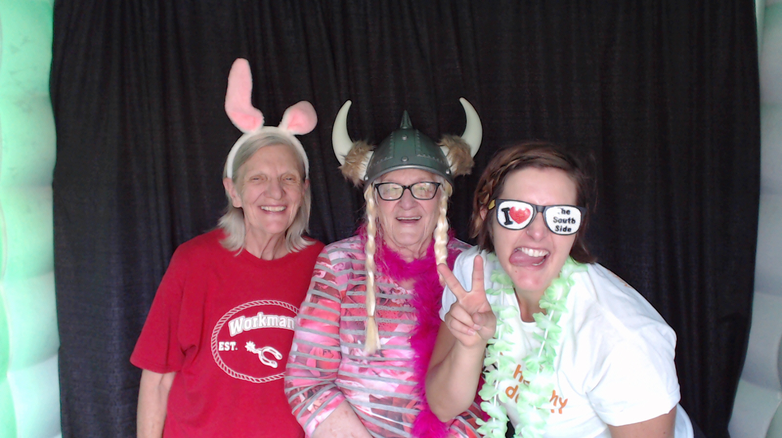 South Side Shines Celebration  | View more photos from the event at gallery.photoboothbillings.com/u/PhotoBoothBillings/South-Side-Shines-Celebration